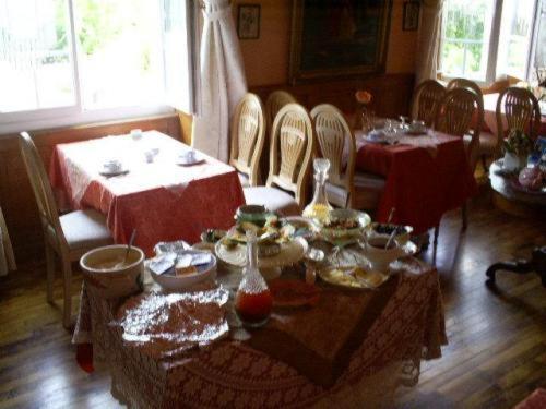 Bed and Breakfast Beau Site Guimauve Et Vieilles Dentelles Royères-Saint-Léonard Zewnętrze zdjęcie