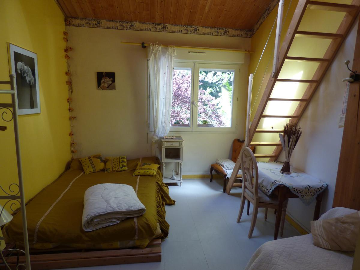 Bed and Breakfast Beau Site Guimauve Et Vieilles Dentelles Royères-Saint-Léonard Zewnętrze zdjęcie